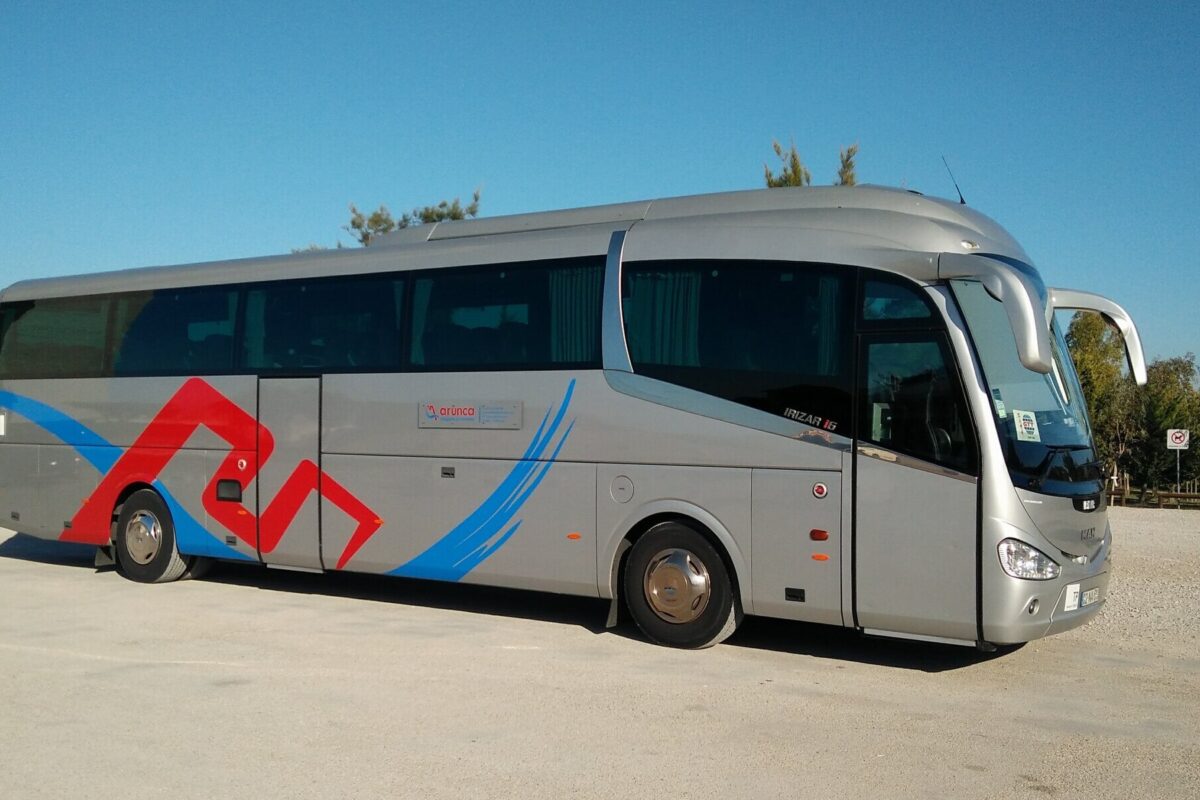 Autocarro Arunca Tours